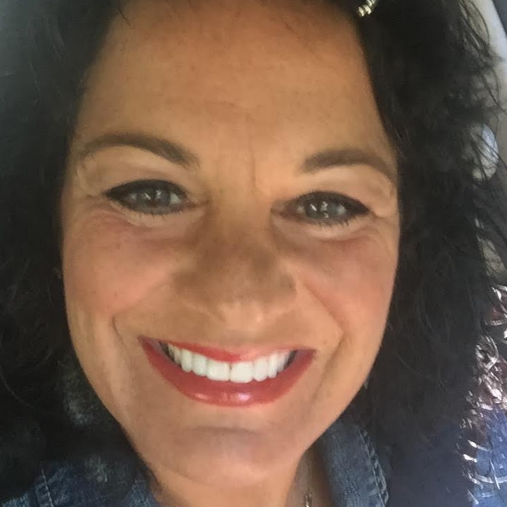 Meet your Posher, Candida